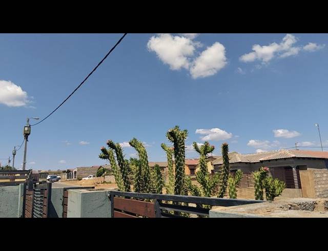 3 BEDROOM HOUSE FOR SALE IN ESSELEN PARK